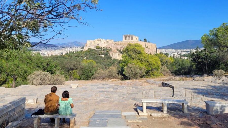 Athens Hills: Mythology Treasure Hunt - Finishing at Thission Park, then redeeming rewards for gifts