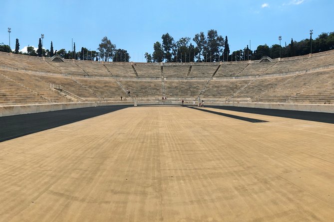Athens Historical Private Virtual Tour Live Experience - Zeus Olympian with Hadrian’s Arch: the big scale moment