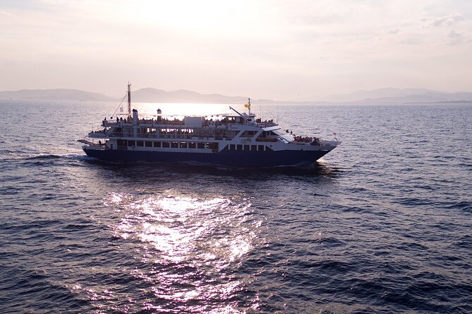 Athens: Island Swimming Day Cruise—DJ, Lunch & Drinks incl. - Seating, VIP upgrades, and what “overpacked” reviews are telling you