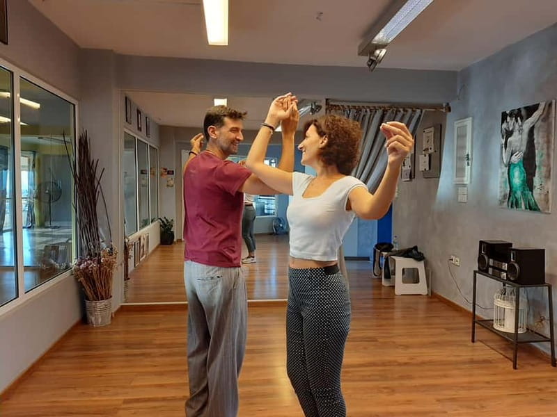 Athens: Learn the Greek Dances with Sweet Treat - Syrtaki, Hasaposerviko/Chasaposerviko, and Karsilamas: learning the basic moves
