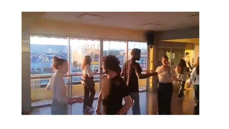 Athens: Learn the Greek Dances with Sweet Treat - Price and timing: is $35 good value?