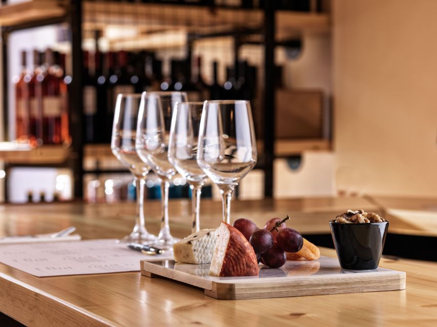 Athens: Mediterranean Gin Tasting Experience - Snacks, Water, and the Cheat Sheet: Small Details That Improve the Whole Session
