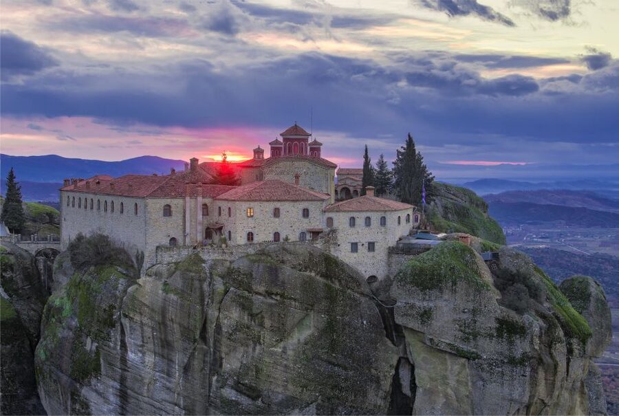 Athens: Meteora 2-Day Trip with Hotel, Sunset & Morning tour - Why Meteora Works Best in Two Days (Even If You’re Short on Time)