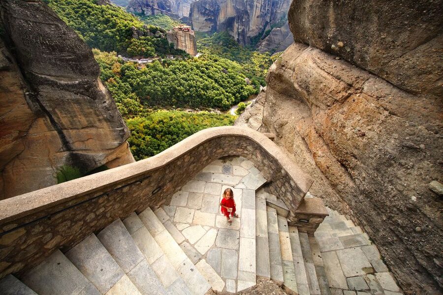 Athens: Meteora 2-Day Trip with Hotel, Sunset & Morning tour - Your Hotel in Kalambaka: Breakfast and the View Advantage