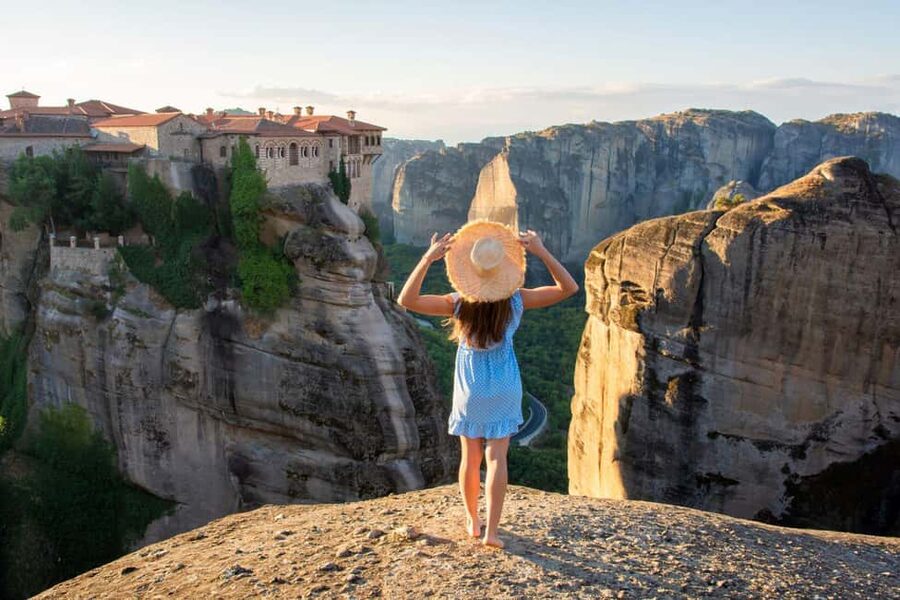 Athens: Meteora Monasteries, Hermit Caves & Seaside Escapes - From Athens to Kalabaka: A 08:00 Start With Air-Conditioned Comfort