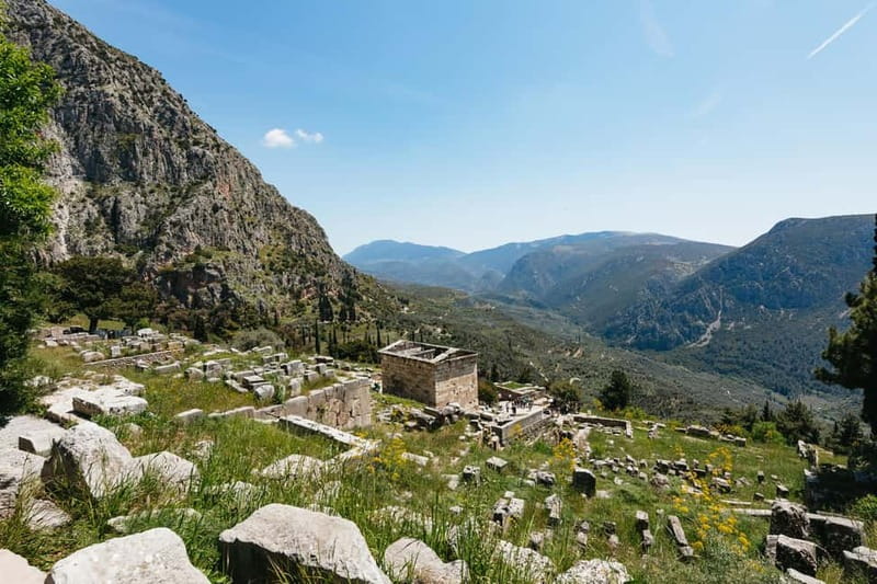 Athens: Mythology of Delphi, Museum and Arachova Guided Tour - Who this tour suits best (and who might want another plan)
