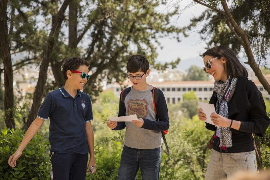 Athens: Mythology Tour for Families - Meet the Guide and Get Set Up for a Smooth Walk