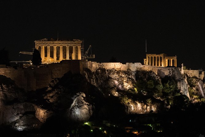 Athens Night Sightseeing Tour with Greek Dinner Show - Dinner included: what you actually get and what to budget
