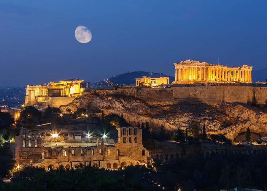 Athens: Night Walking Tour with Local Guide - Plaka at night: easy wandering plus smart food instincts