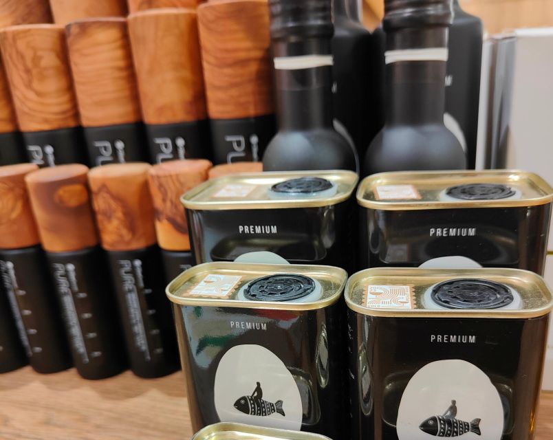 Athens Old Town: Greek Olive Oil & Herbs Tasting - What 20 minutes really means here (and why it works)
