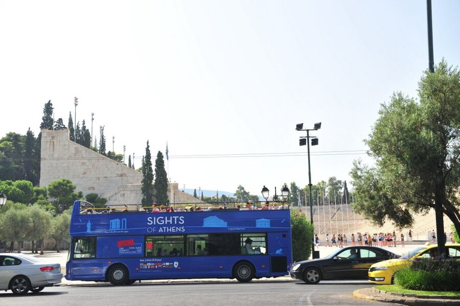 Athens, Piraeus, and Coastline: Blue Hop-On Hop-Off Bus - Yellow Line to Glyfada: the coastline’s shopping, sunsets, and beach day option