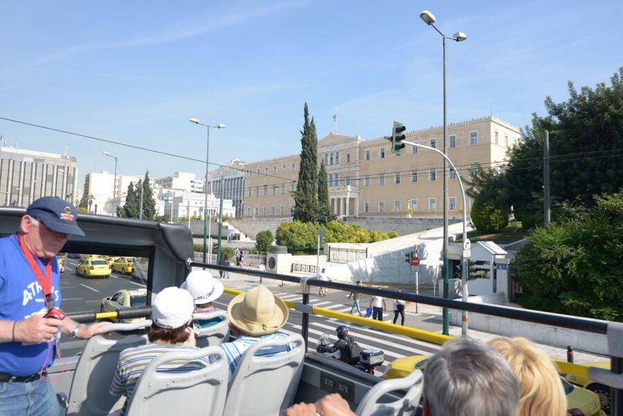 Athens, Piraeus, and Coastline: Blue Hop-On Hop-Off Bus - Audio commentary and onboard Wi‑Fi: useful tools when your brain is tired
