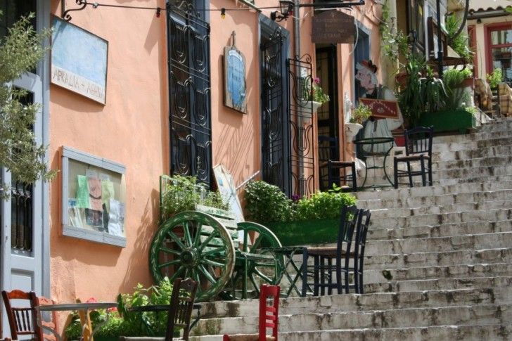 Athens: Private 4-Hour Tour with Acropolis and Old Town - Starting at Crescendo Cafe near Akropolis Station