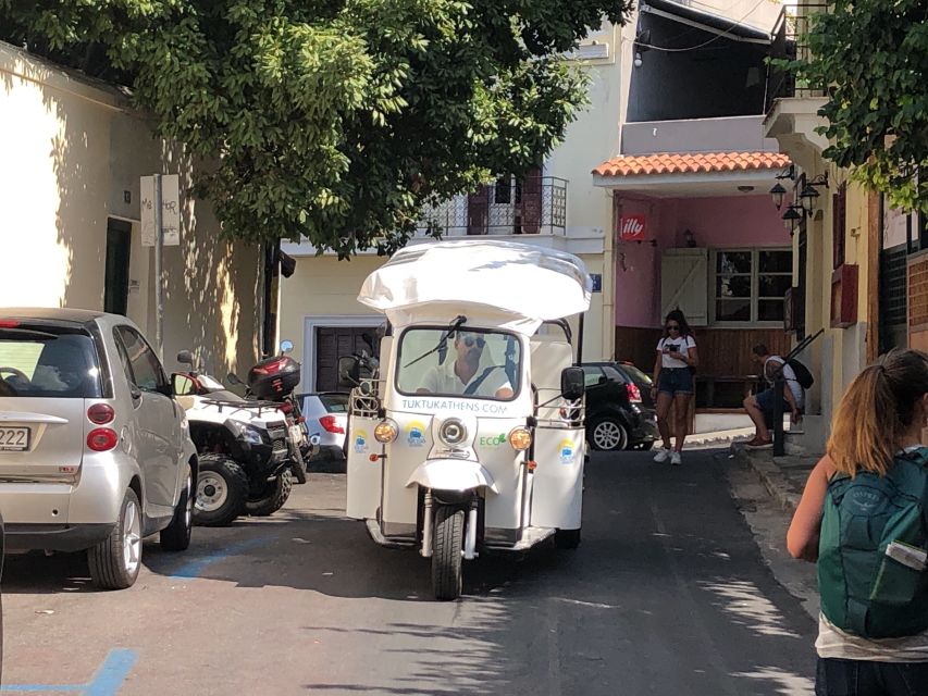 Athens: Private Evening Sightseeing Tour by Electric Tuk-Tuk - An Athens night ride that actually saves you energy