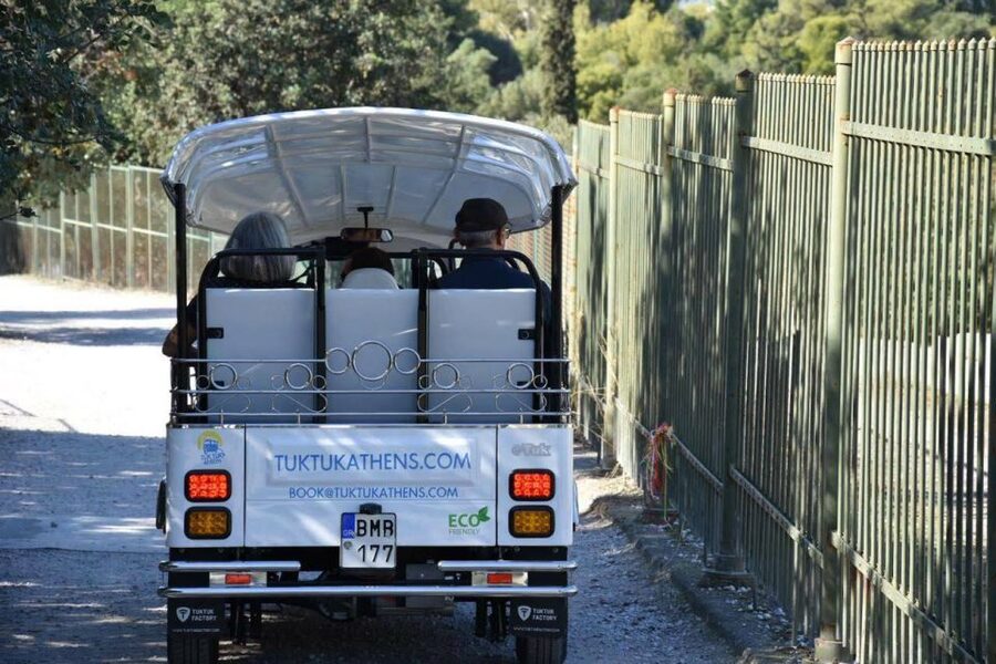 Athens: Private Evening Sightseeing Tour by Electric Tuk-Tuk - The 2-hour plan: what you’ll see and why it feels efficient