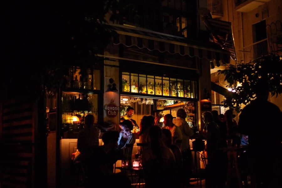 Athens: Private Evening Tour w/ Drinks & Bites in Koukaki - Who this tour suits best (and who should skip it)