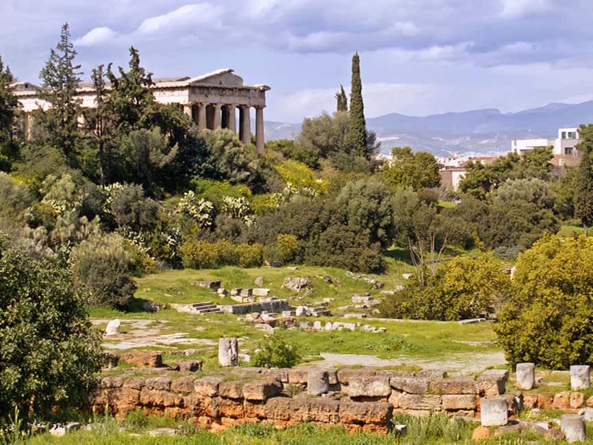 Athens: Private Half-Day Sightseeing Tour with Lunch - Lunch and Monastiraki: the break that makes the tour feel human