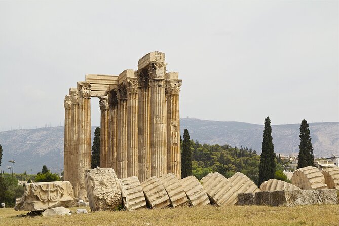 Athens Private Tour: Half-Day with English–Spanish Guide Driver - National Garden and Syntagma: shade plus a front-row moment