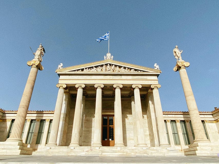 Athens Private Walking Tour in Spanish - Syntagma Square and the Presidential Guard stop