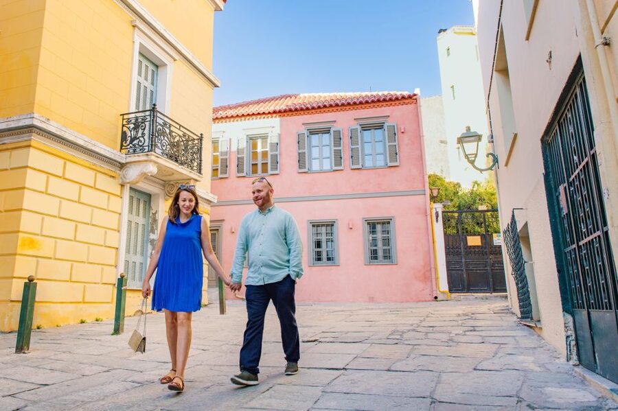 Athens: Professional Photoshoot - Premium package: Anafiotika’s island vibe and Athens golden-angle views