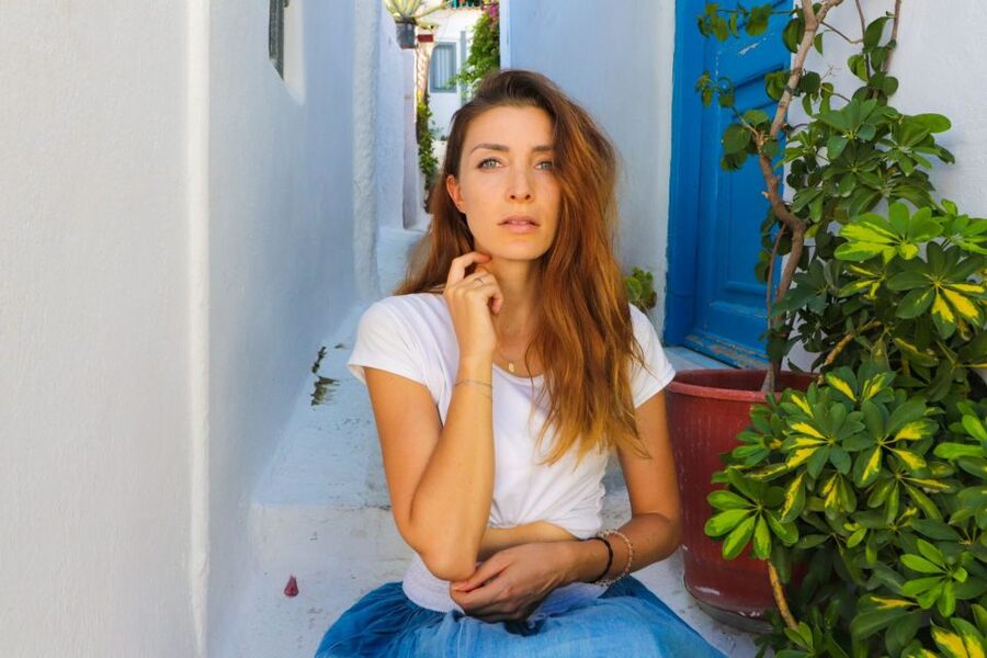 Athens: Professional photoshoot at Anafiotika Village - Key things to know before you book