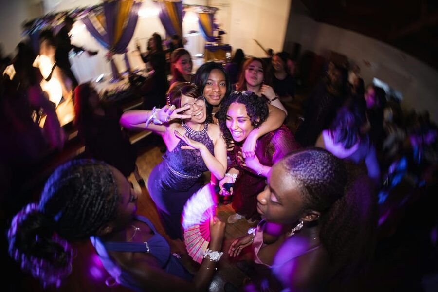 Athens Pub Crawl with 1hr Open Bar & VIP Nightclub Access - Who This Athens Pub Crawl Suits Best (And Who Should Pass)