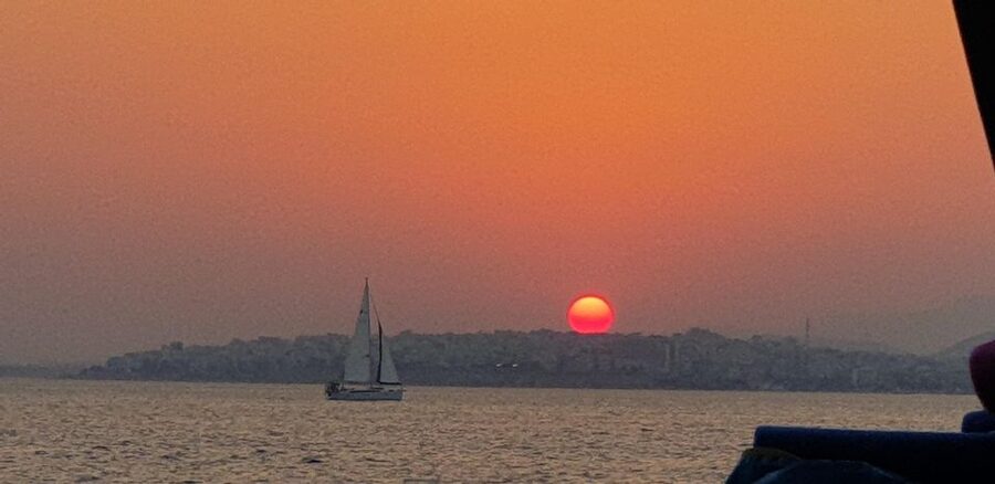 Athens: Riviera Catamaran Tour with Fresh Meal and Drinks - Price and value: what $144 really includes