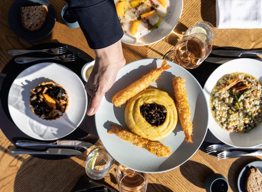 Athens: Rooftop Fine Dining at Whispers Restaurant - Smart casual rules and the small things that shape your night