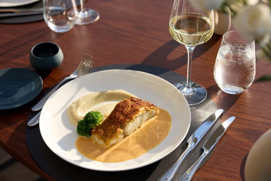 Athens: Rooftop Fine Dining at Whispers Restaurant - Best time to book: sunset mood vs starlit city contrast