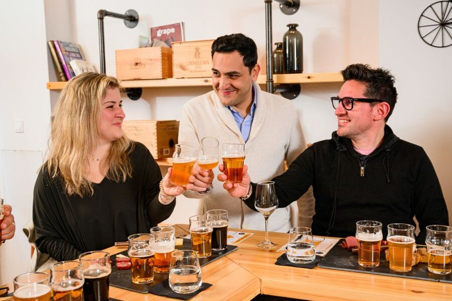 Athens: Small Group Beer Tasting Experience - Your five-beer lineup: Greek craft flavors plus stronger ales