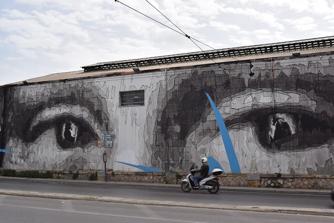 Athens street art tour - Stop 2: Kerameikos—where pottery workshops meet today’s murals