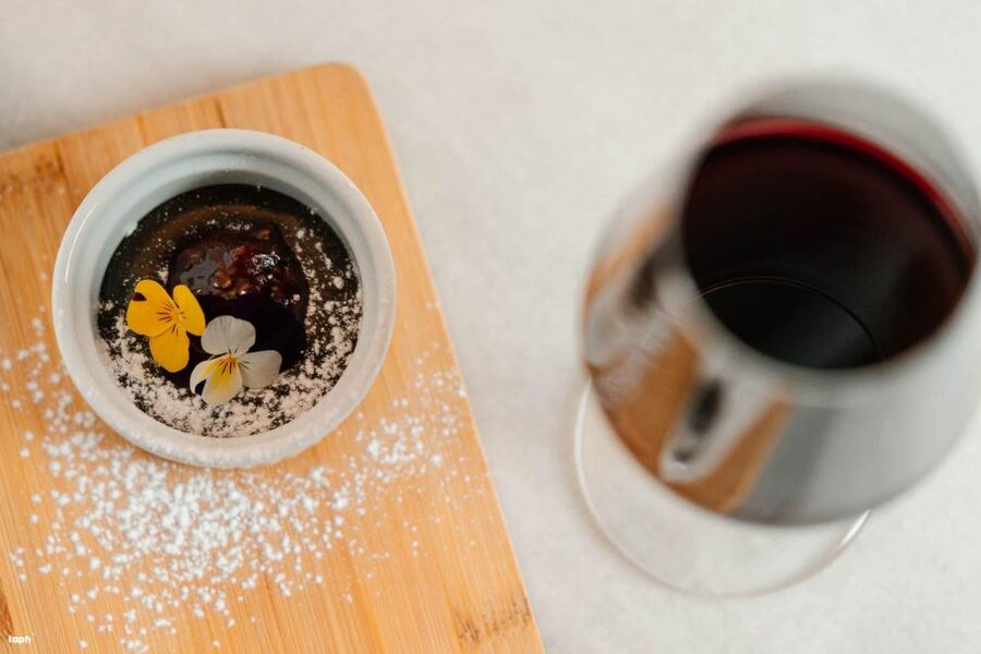 Athens: Tasting of 6 Wines from Kefalonia with Food Pairing - The Haritatos story: wars, love, and why the wines exist at all