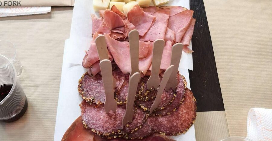 Athens: Tasting workshop and Food Market tour - Finding your way: the Ethniki Trapeza meeting point on Athinas