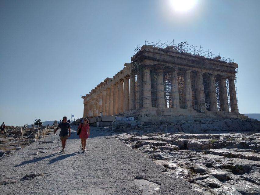 Athens: The Acropolis Guided Walking Tour in German - Photo time near the Parthenon and how to use your free exploration