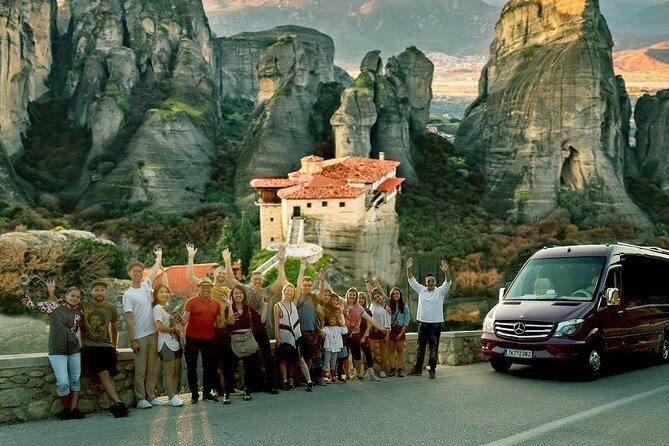 Athens to Meteora DayTrip by Train in Spanish language - Local Agency - The monasteries: what you’ll see, where you’ll enter, and how long you’ll have