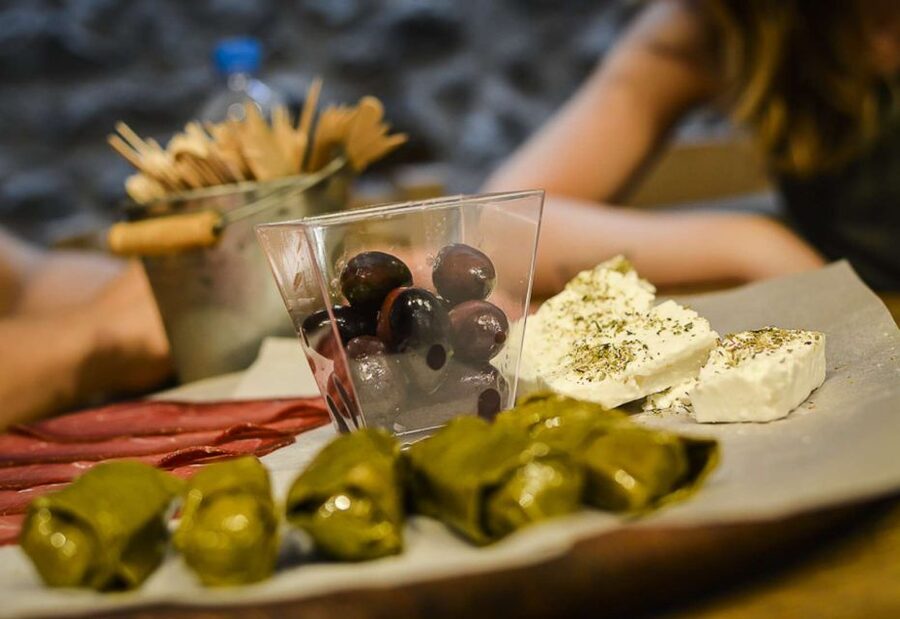 Athens: Ultimate Food Walking Tour with 15 Tastings - Timing and Route Flow: How You Avoid Being “Rushed”