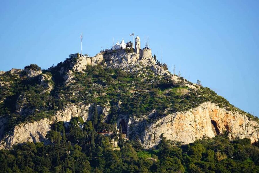Athens: Ultimate Hills Climb! - Meeting at Vallianeio Megaron and getting your stride right