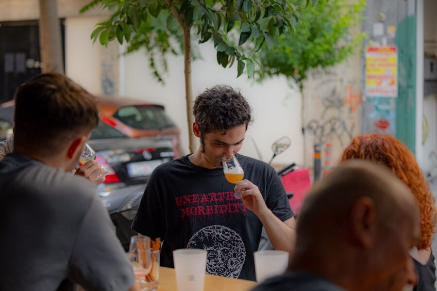 Athens: Walk and Beer Tasting - Strange Brew Taproom: How the Tasting Master Class Works