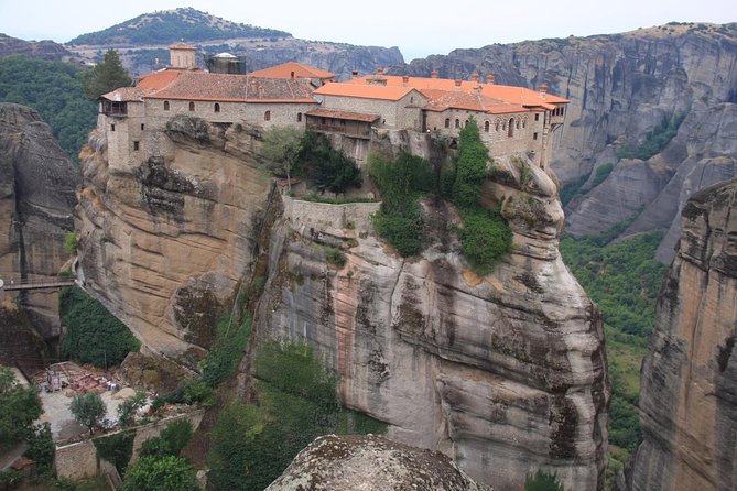 Award-Winning 2-Day Private Delphi & Meteora Tour - Arachova break: quick reset, local food, and mountain views