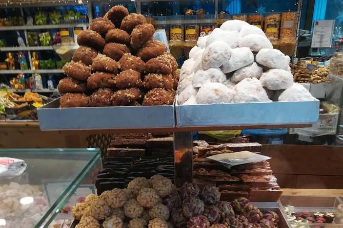 Christmas food and walking tour in Athens - Getting there: the Syntagma-to-Monastiraki route (and why it matters)