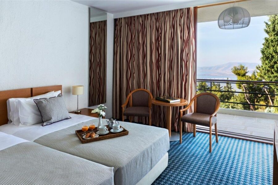 Delphi 2Day Tour with guide,tickets,Overnight & hotel pickup - Dinner and an overnight in a 4-star hotel in Delphi