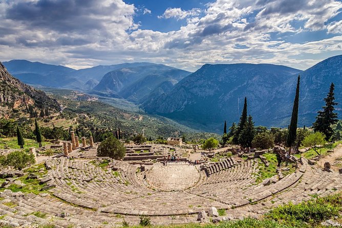 Delphi and Meteora Two Days Tour from Athens - Meteora Day 2: guided monastery time with UNESCO-scale scenery
