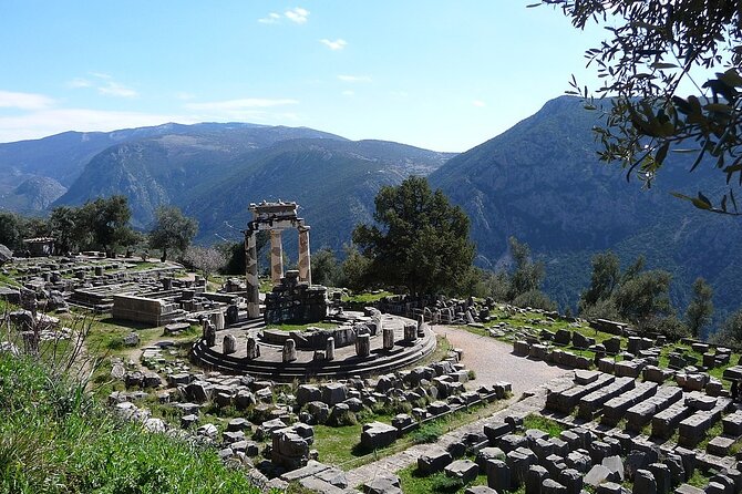 Delphi, Arachova and Levadia Krya Springs, Private Day Tour - Mount Parnassus viewpoints: Apollo territory with a camera-friendly payoff