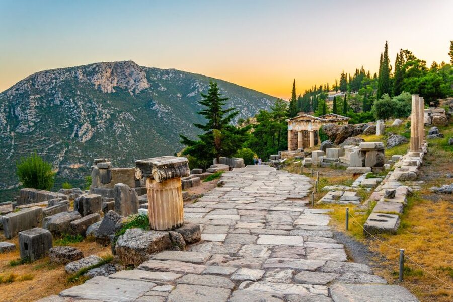 Delphi: Archaeological Site & Museum Ticket with Audio Tour - Timing, pacing, and the real-world walking math