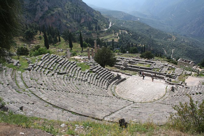 Delphi Full Day Private Tour from Athens - The drive north: Arachova, Livadeia, and Mount Parnassus moments