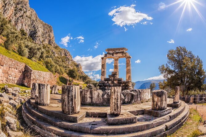 Delphi full day V.R audio guided tour with entry ticket - VR audio at Delphi: helpful context, occasional tech trouble
