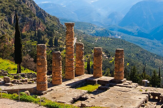 Delphi full day V.R audio guided tour with entry ticket - Delphi Archaeological Museum: artifacts first, then the drama