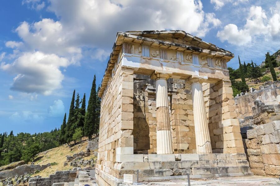 Delphi Guided Walking Tour and Admission Ticket - Temple of Apollo Area, Treasuries, and the Theater: The Best Parts of the Archaeological Site