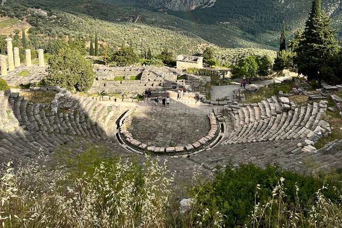 Delphi Historical Private Guided Tour & Thermopylae Hot Springs - Arachova stop: a quick mountain village reset before the ruins