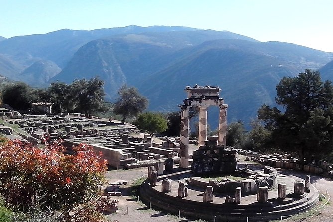 Delphi Meteora and Thermopylae 2-Day Private Tour - Day 2: ascending to Meteora’s monasteries built on stone pillars